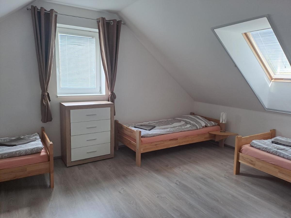 Apartmány U Zámečku Hlohovec Exterior foto