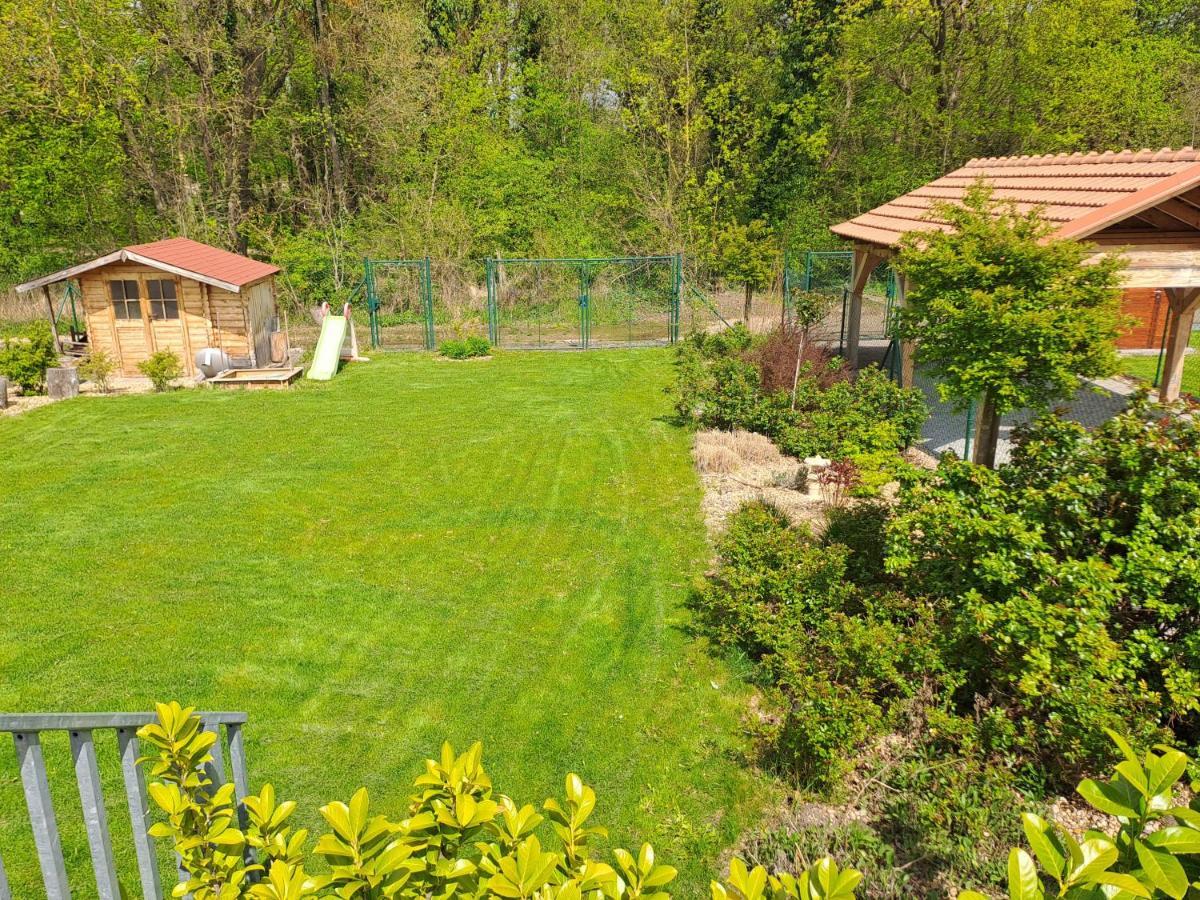 Apartmány U Zámečku Hlohovec Exterior foto